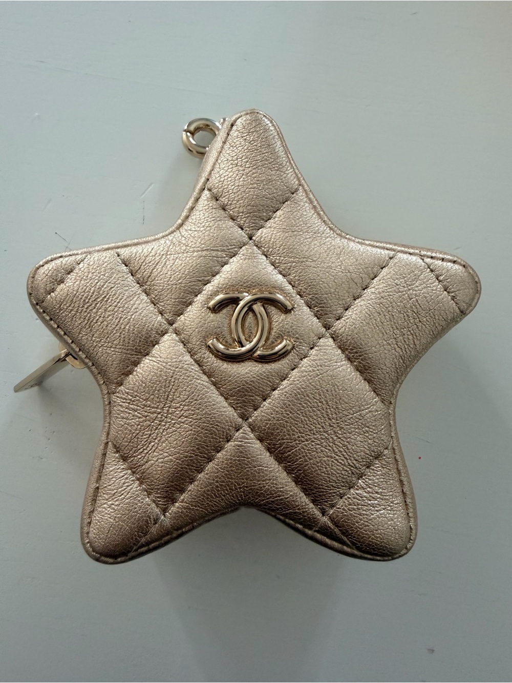 Chanel Metallic Gold Lambskin Walk Of Fame Star Clip On Coin Purse